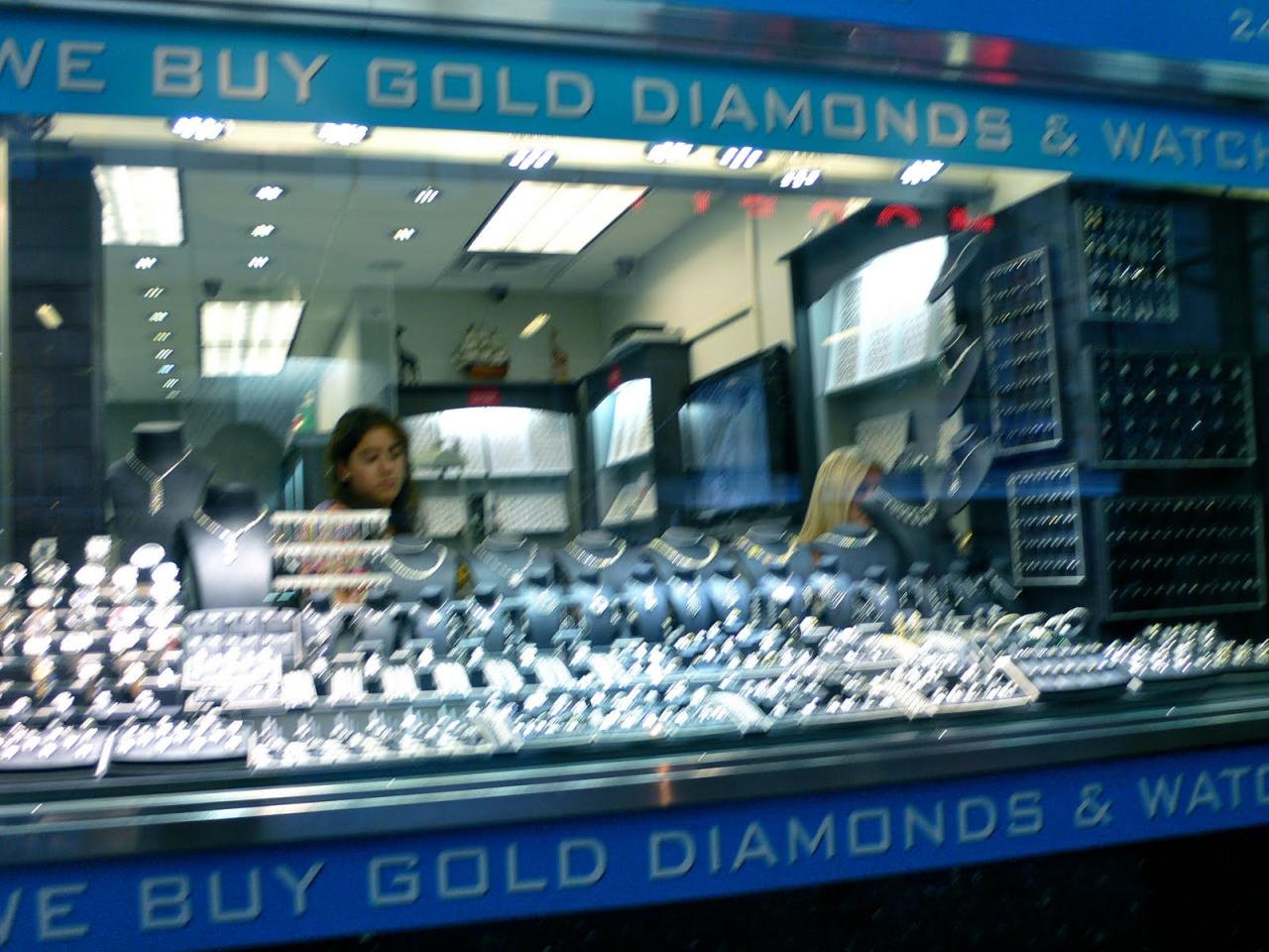 Is houston diamond district legit