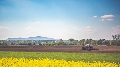 land rover discovery sport the ultimate adventure SUV